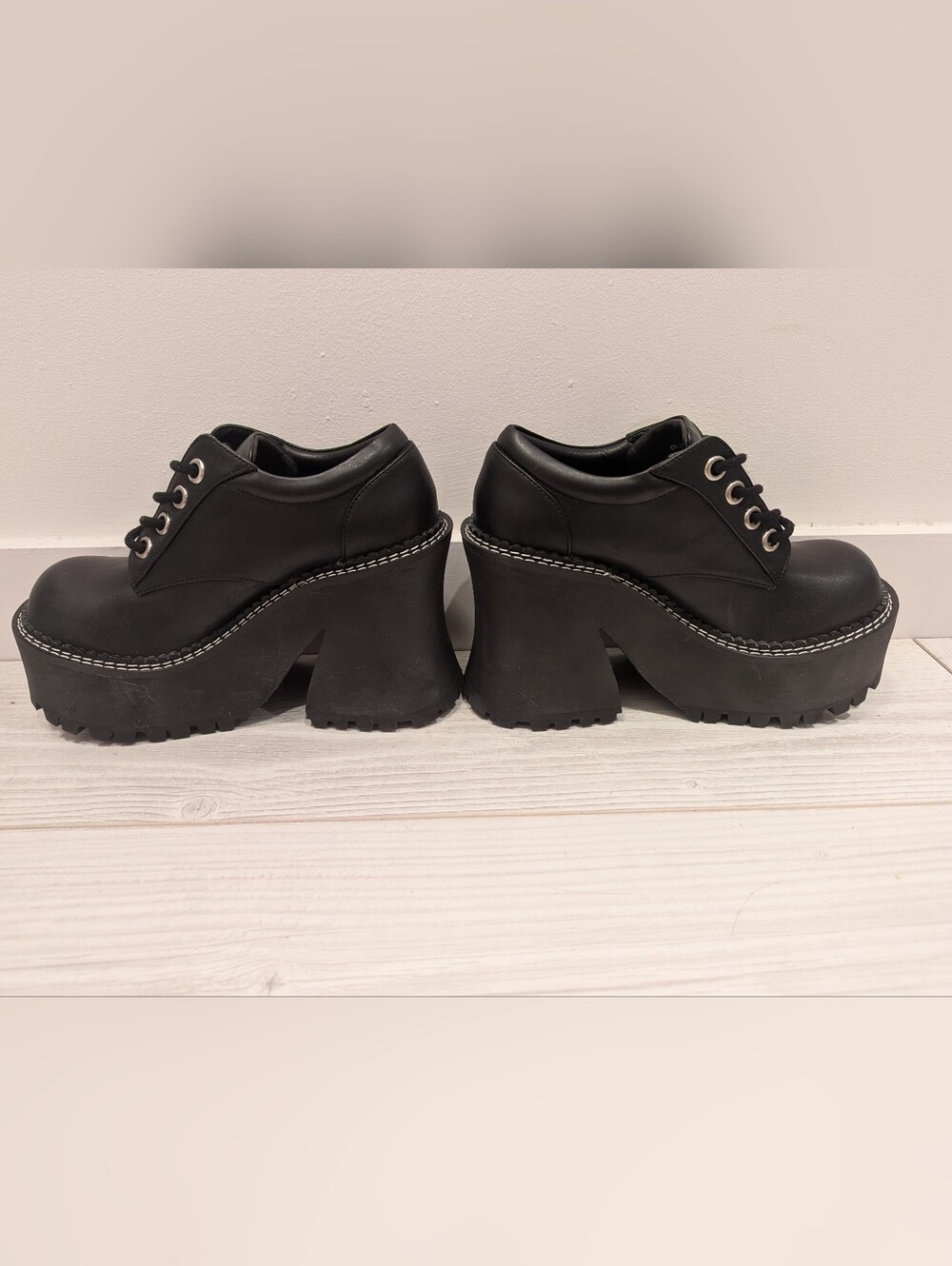 Delia's Black Platform Lace-Up Chunky Oxford Shoes - Picture 3 of 6